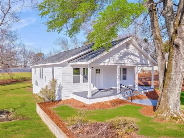 338 Rockmart Rd, Villa Rica, GA 30180