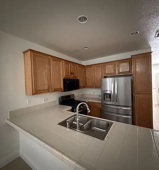 1216 D Patino St — Photo 4