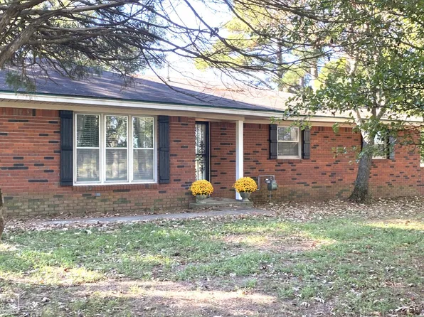2001 Arrowhead Farm Rd, Jonesboro, AR 72401