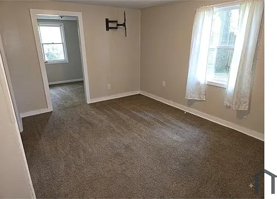 2935 Potter St — Photo 6