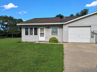 950 N Larson St, Appleton, MN 56208