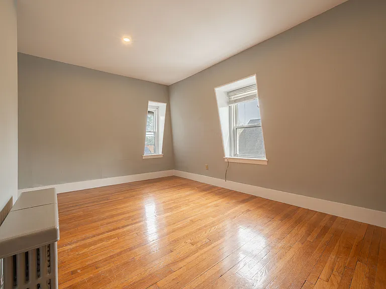 99 Vinton St #2 — Photo 21