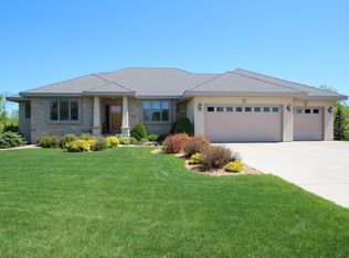 3350 Deer Creek Trl, Saint Cloud, MN 56301
