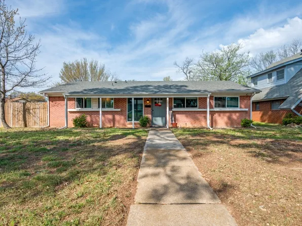 1620 Warren Ln, Fort Worth, TX 76112