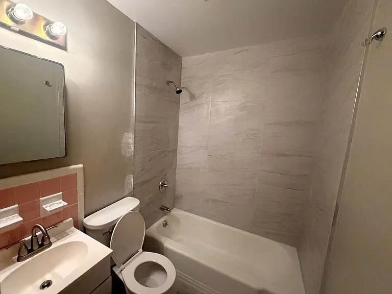 5002 Dakota Tri-Plex — Photo 14