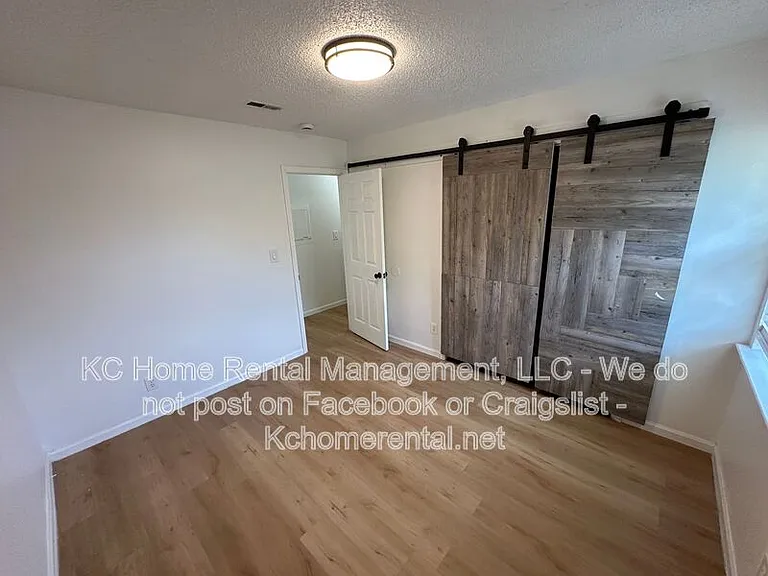 300 Osage St #A — Photo 24
