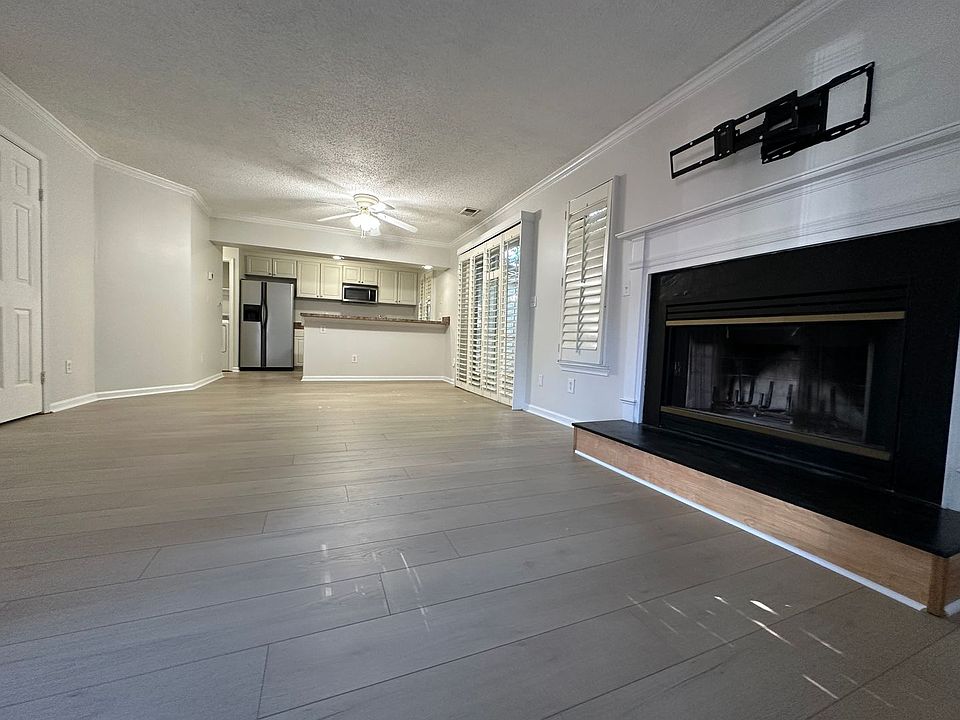 1st image of 706 Gemstone Ln