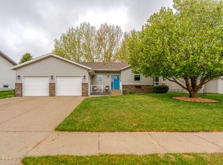 2701 9th Ave NW, Mandan, ND 58554