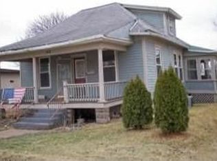 808 E Main St, Aledo, IL 61231