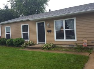 229 McKool Ave, Romeoville, IL 60446