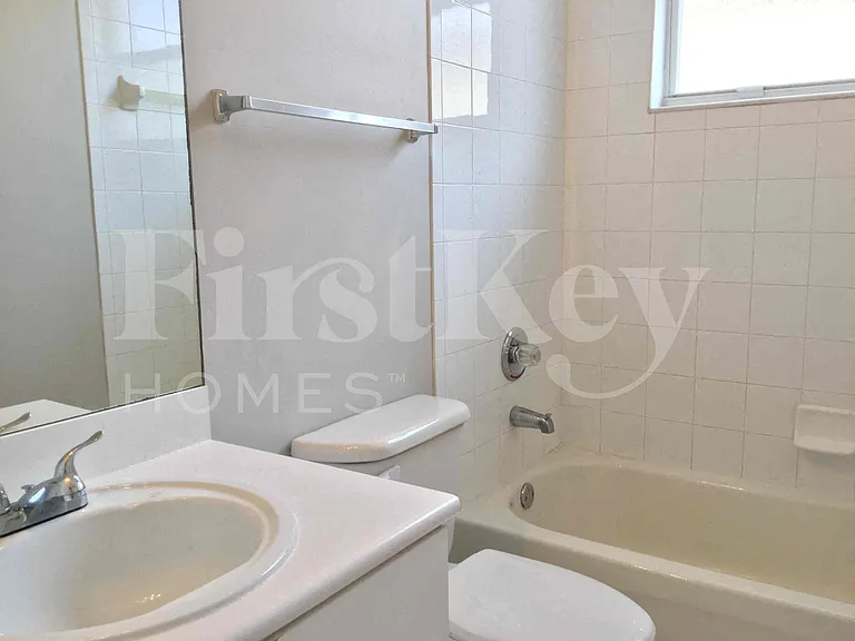 10773 SW 245th St — Photo 11