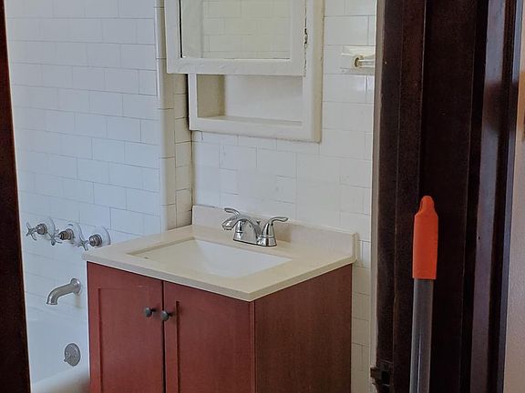 4th image of 6203 S Menard Ave #2