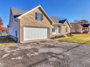 505 E Oakdale Dr, Lebanon, TN 37087