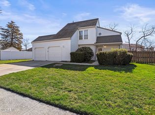 26 Plymouth Dr, Howell, NJ 07731