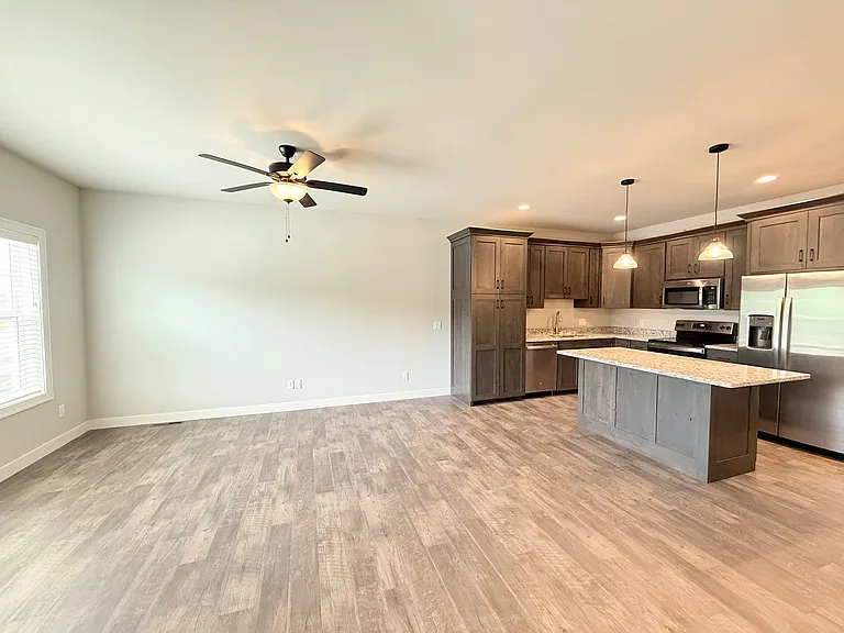 4679 Bellflower Dr #3 — Photo 4