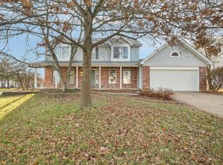7302 The Cedars Dr, O'Fallon, MO