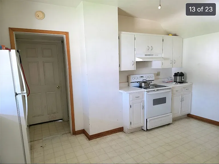 1026 N Clark St #2 — Photo 2