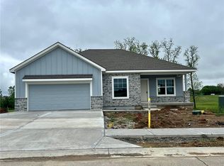 1711 N 157th Ter, Basehor, KS 66007