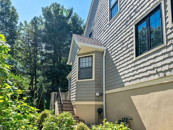 5th image of 72 Tanager Ct