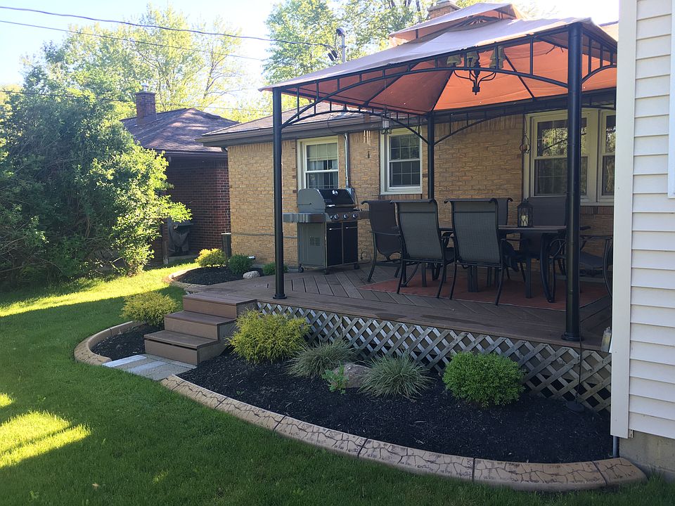 2nd image of 136 Woodlane Dr
