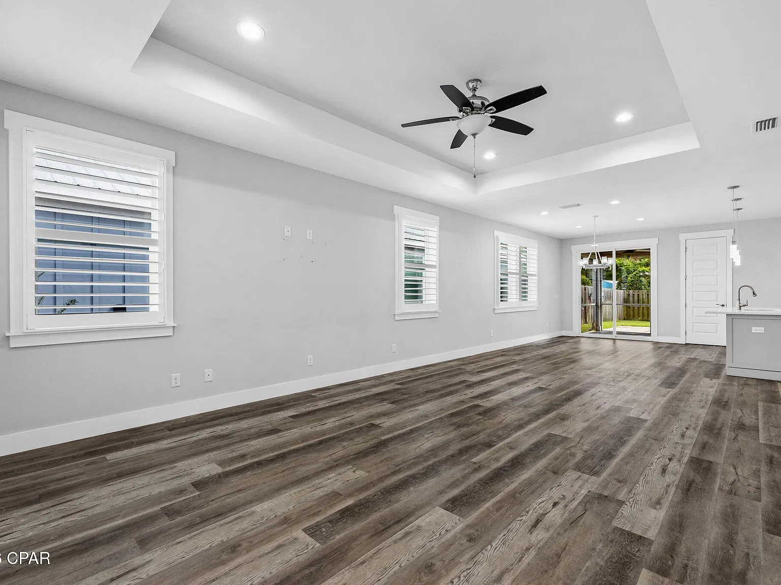 3 bed, 2.5 bath, 1916 sqft, $2,650 — Photo 4