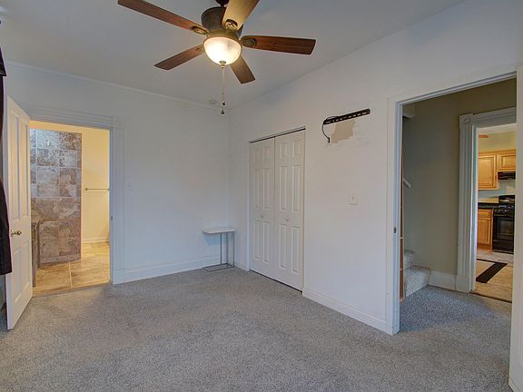 4th image of 160 Ward Ave