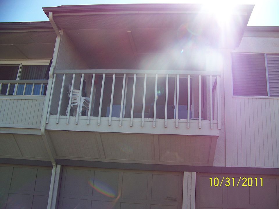 Balc over garage