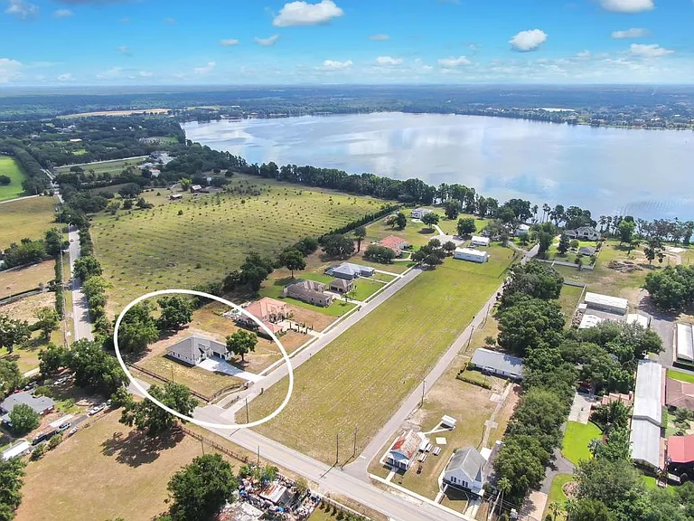 11921 Fort King Hwy — Photo 39