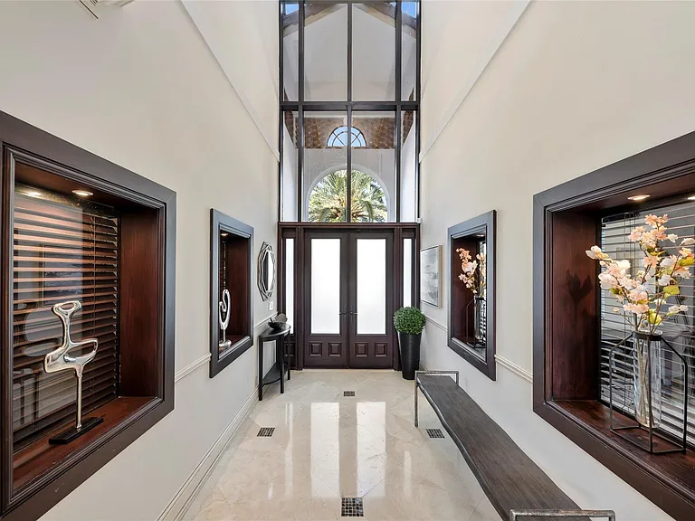 2430 Castilla Isle — Photo 11