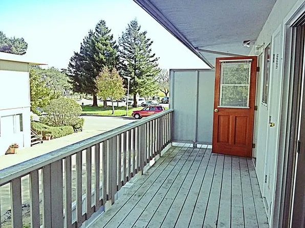 61 Pixley Ave APT 10, Corte Madera, CA 94925