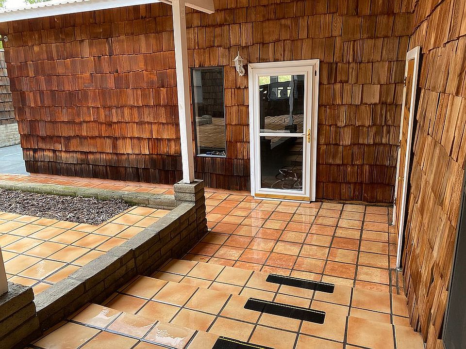 1st image of 29732 Meadow Ln