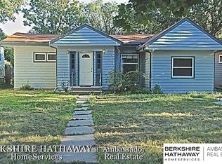 2905 E St, Lincoln, NE 68508