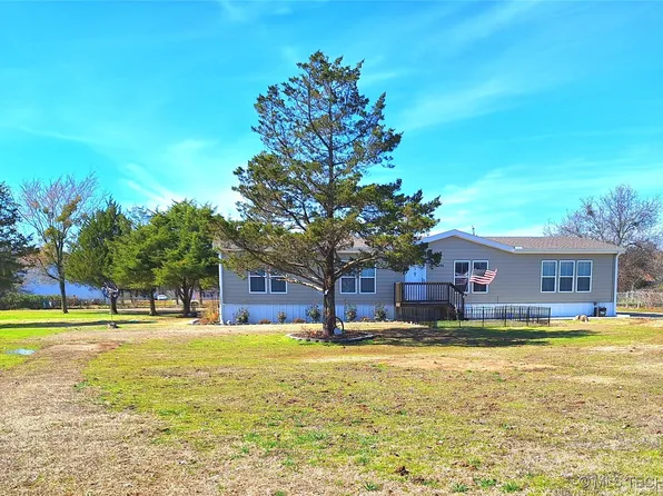 196 E 4th St, Durant, OK 74701