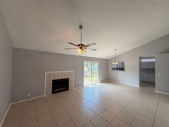 2nd image of 1125 Southwinds Dr