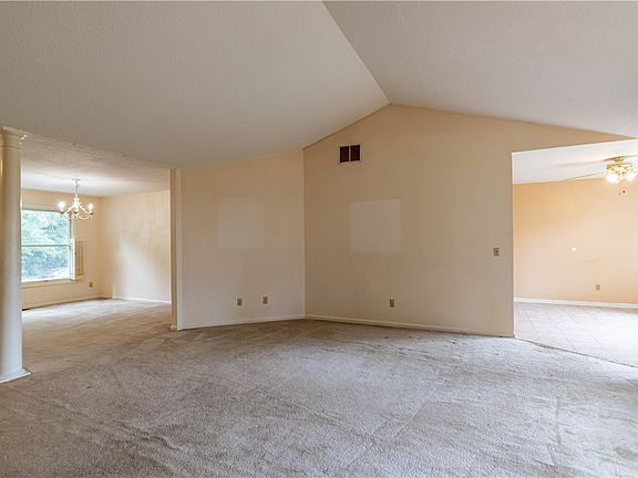 5th image of 2952 Whitetail Dr