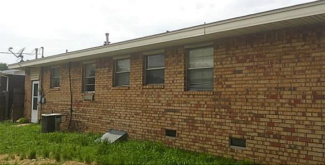 2nd image of 711 Belle Dr