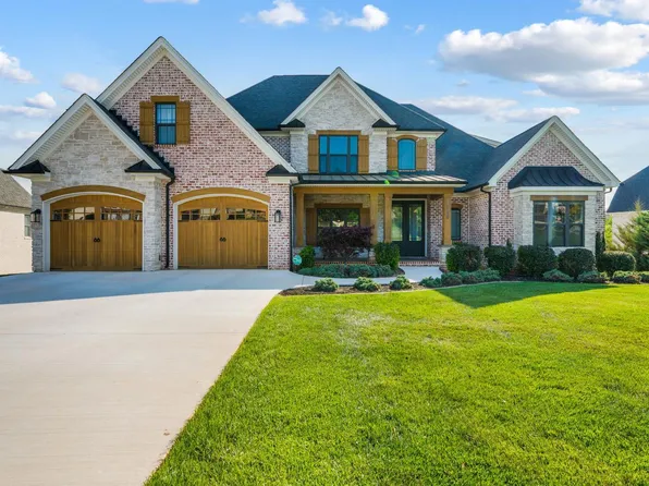 1730 Lake Manor Dr, Forest, VA 24551