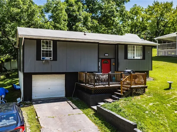 2776 Meadowview Dr, Parkersburg, WV 26104