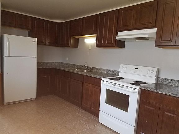 5th image of 15640 Rose Dr