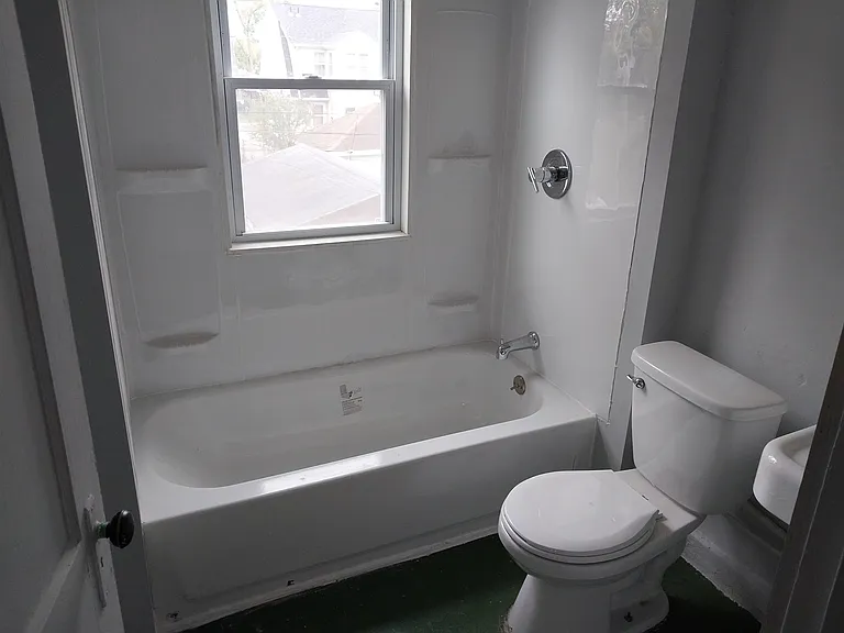 15350 Alden St #2 — Photo 10