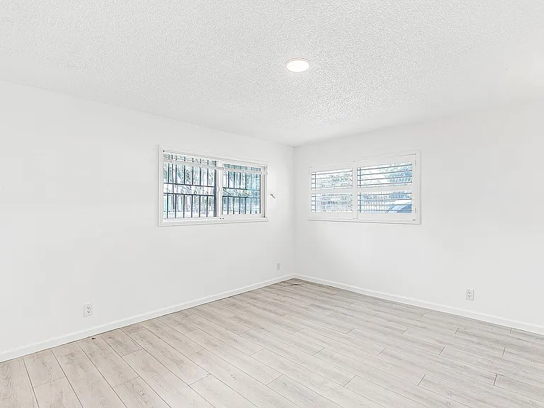 3318 Drew Street — Photo 11