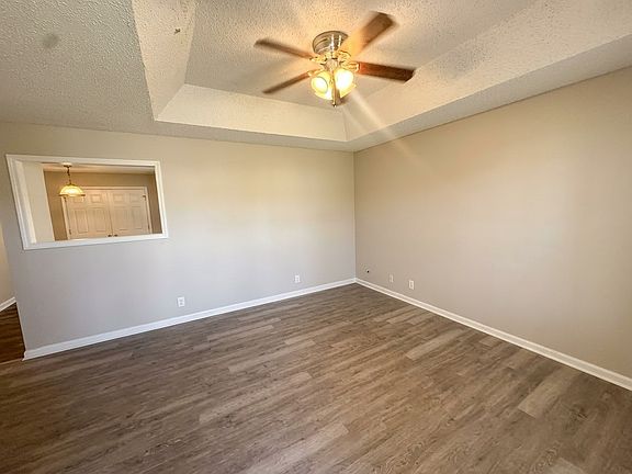 3rd image of 107 Gleaves Ln
