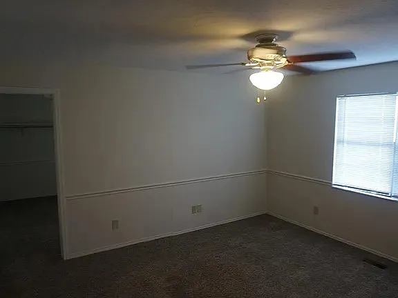 2374 Fieldstone Cir — Photo 10