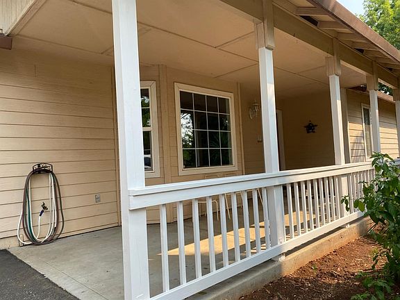 3rd image of 3457 La Cienega Way