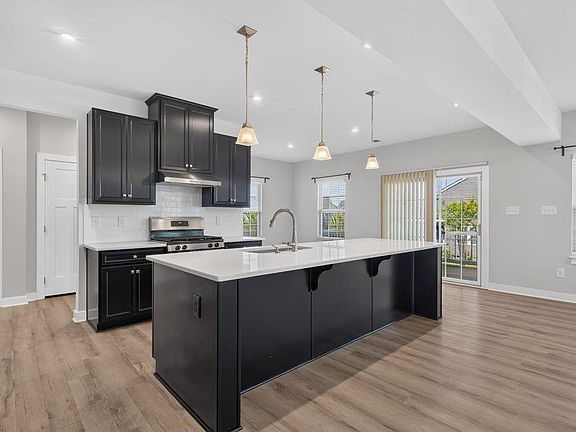 2nd image of 3571 Iberis Ln