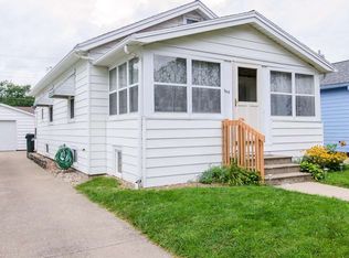 844 17th St SW, Cedar Rapids, IA 52404