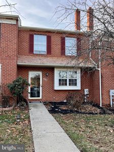 704 Village Green Dr, Gilbertsville, PA, 19525