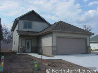 11050 Dahlia St, Coon Rapids, MN 55433