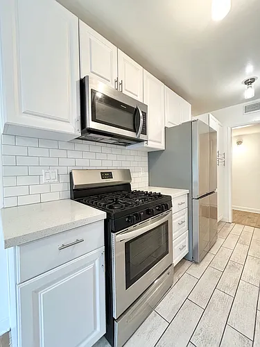 2038 S Bentley Ave #103 Photo 1
