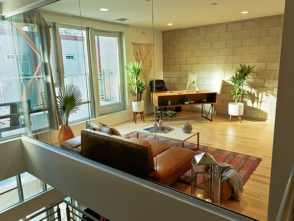 4th image of 3450 Cahuenga Blvd W APT 403
